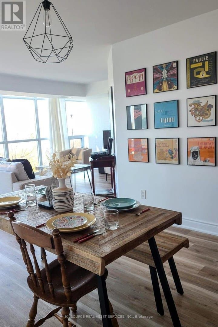 219 Fort York Boulevard - Photo 1