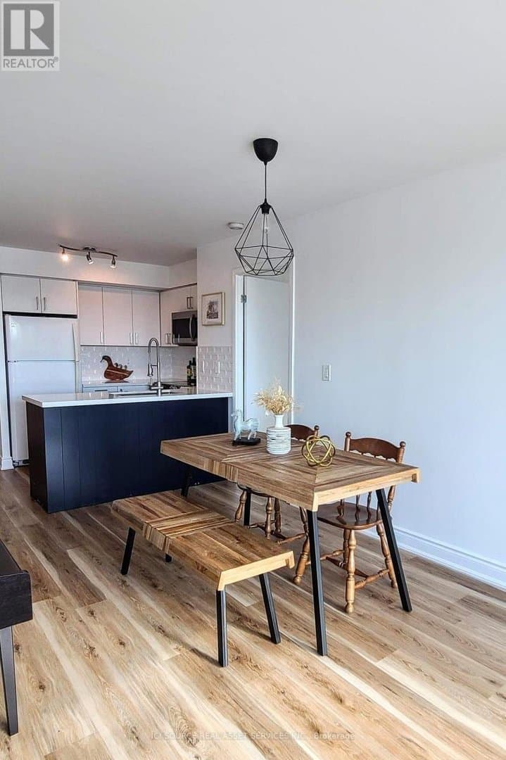 219 Fort York Boulevard - Photo 3