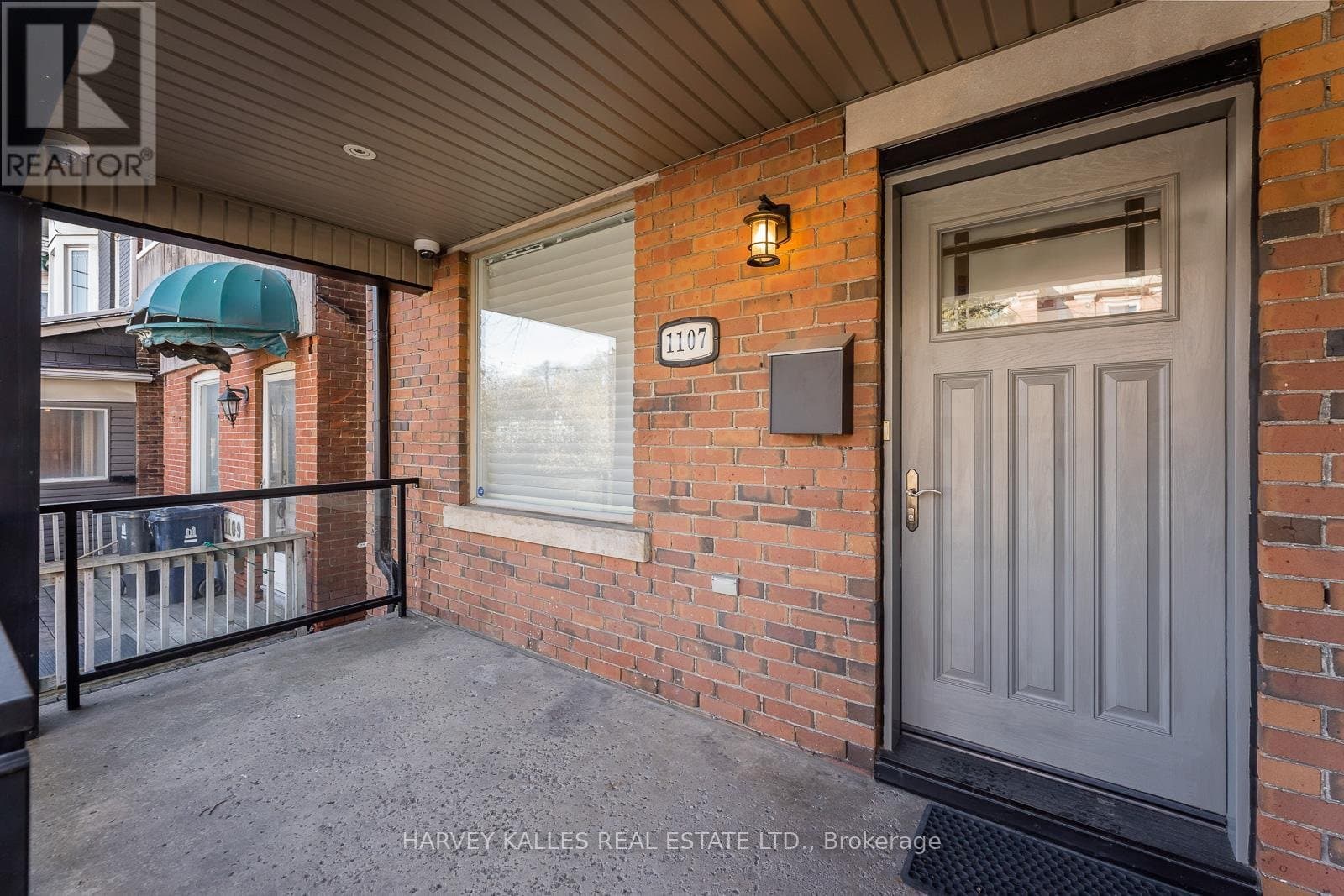 1107 Gerrard Street - Photo 4