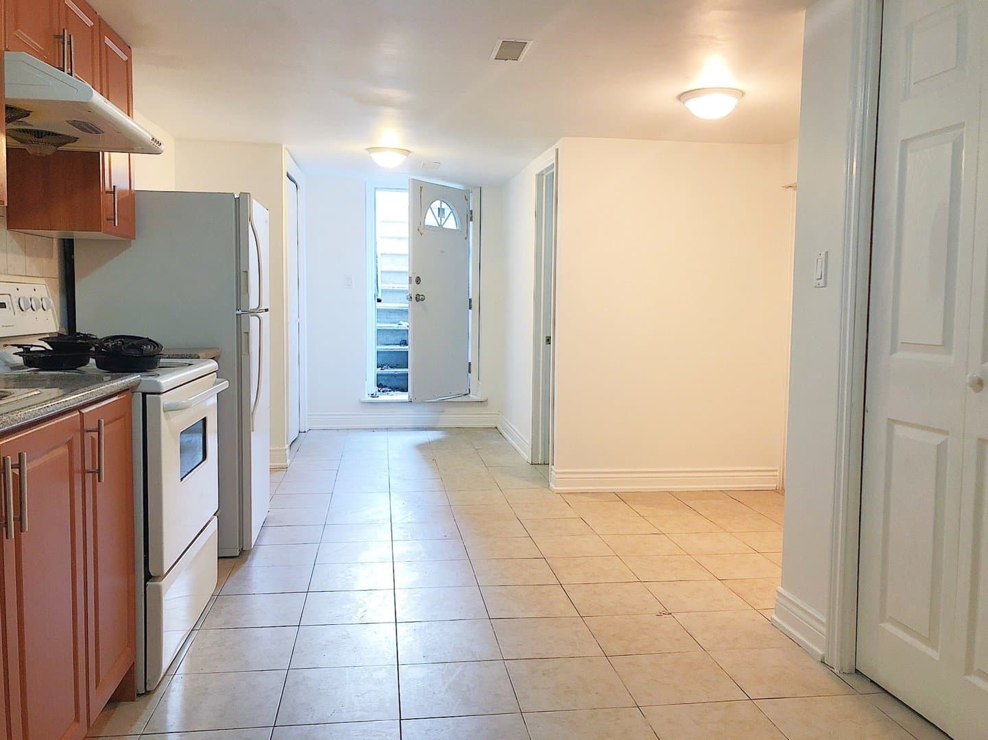 1190 Dufferin Street - Photo 2