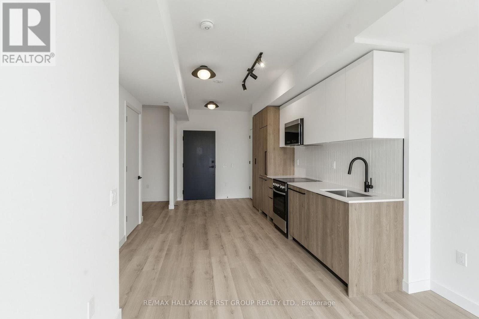 1635 MIlitary Trail - Photo 3
