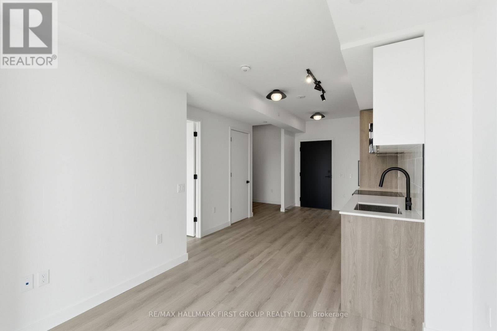 1635 MIlitary Trail - Photo 4