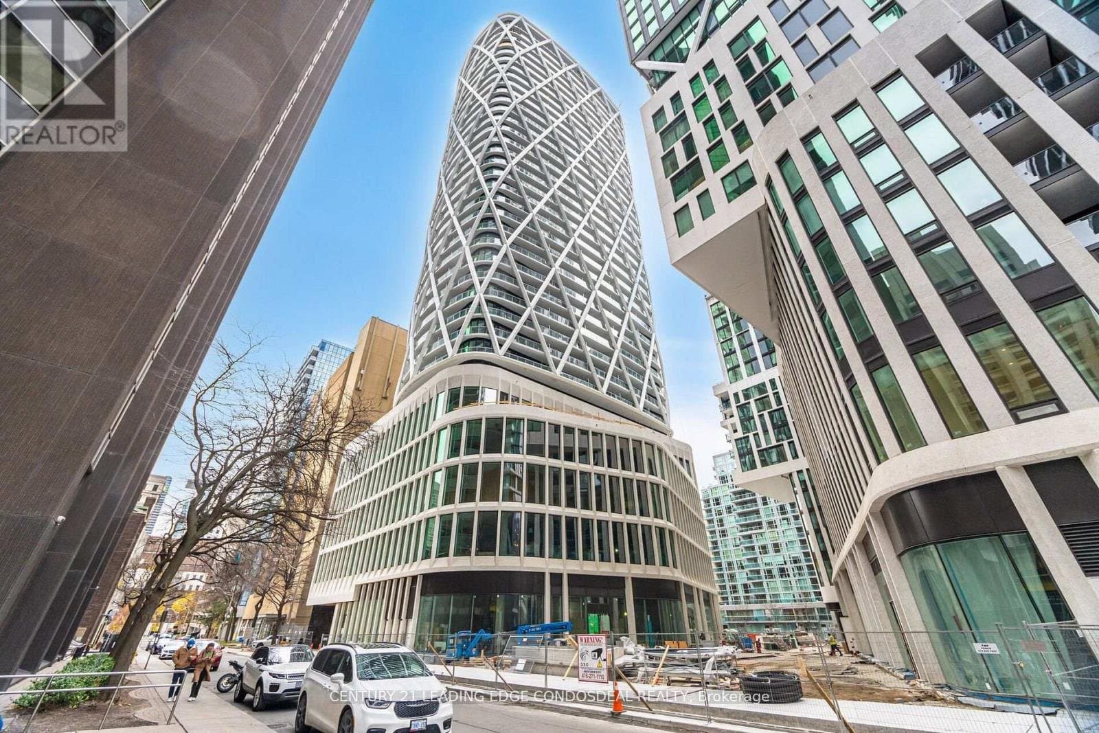 230 Simcoe Street