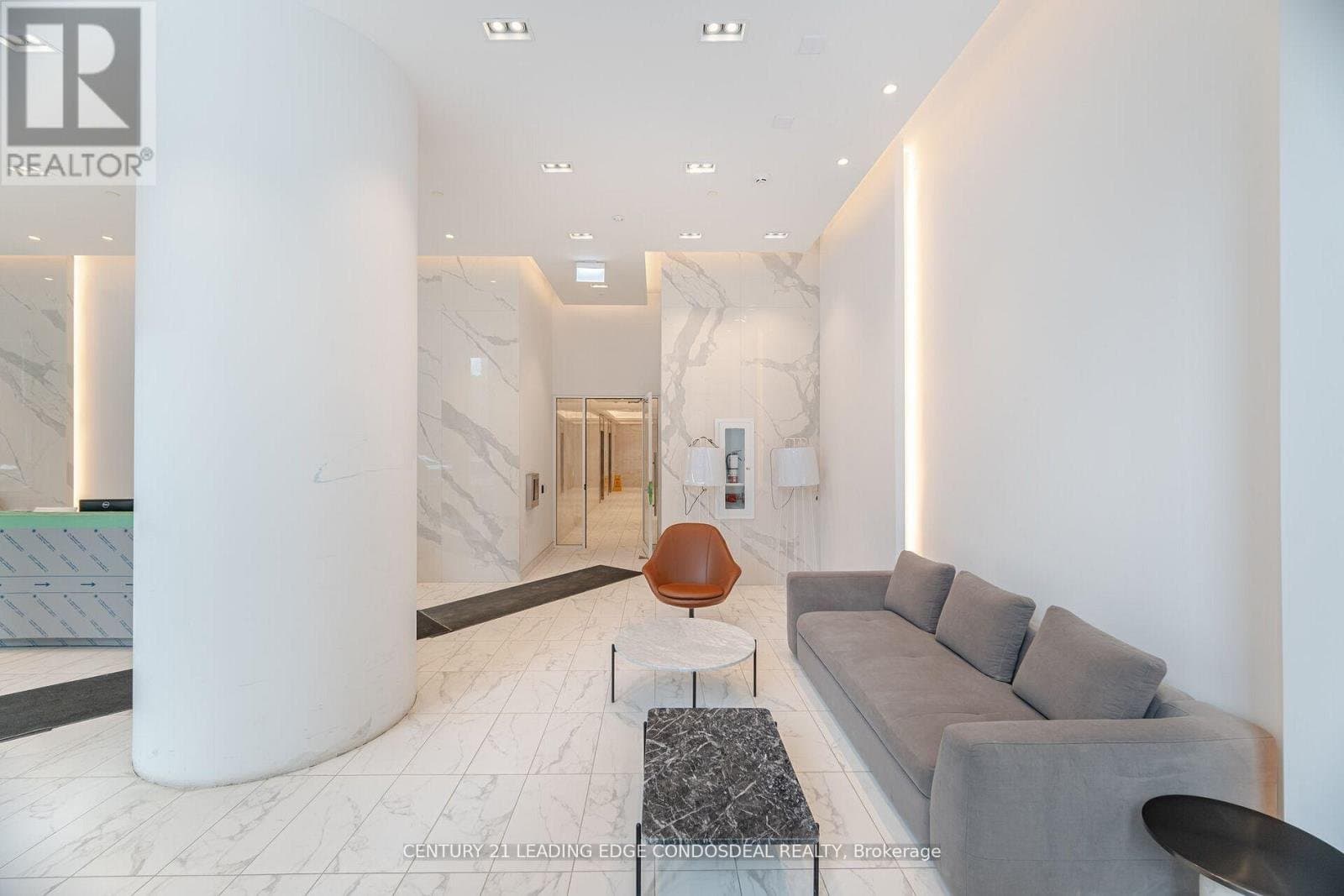 230 Simcoe Street - Photo 3