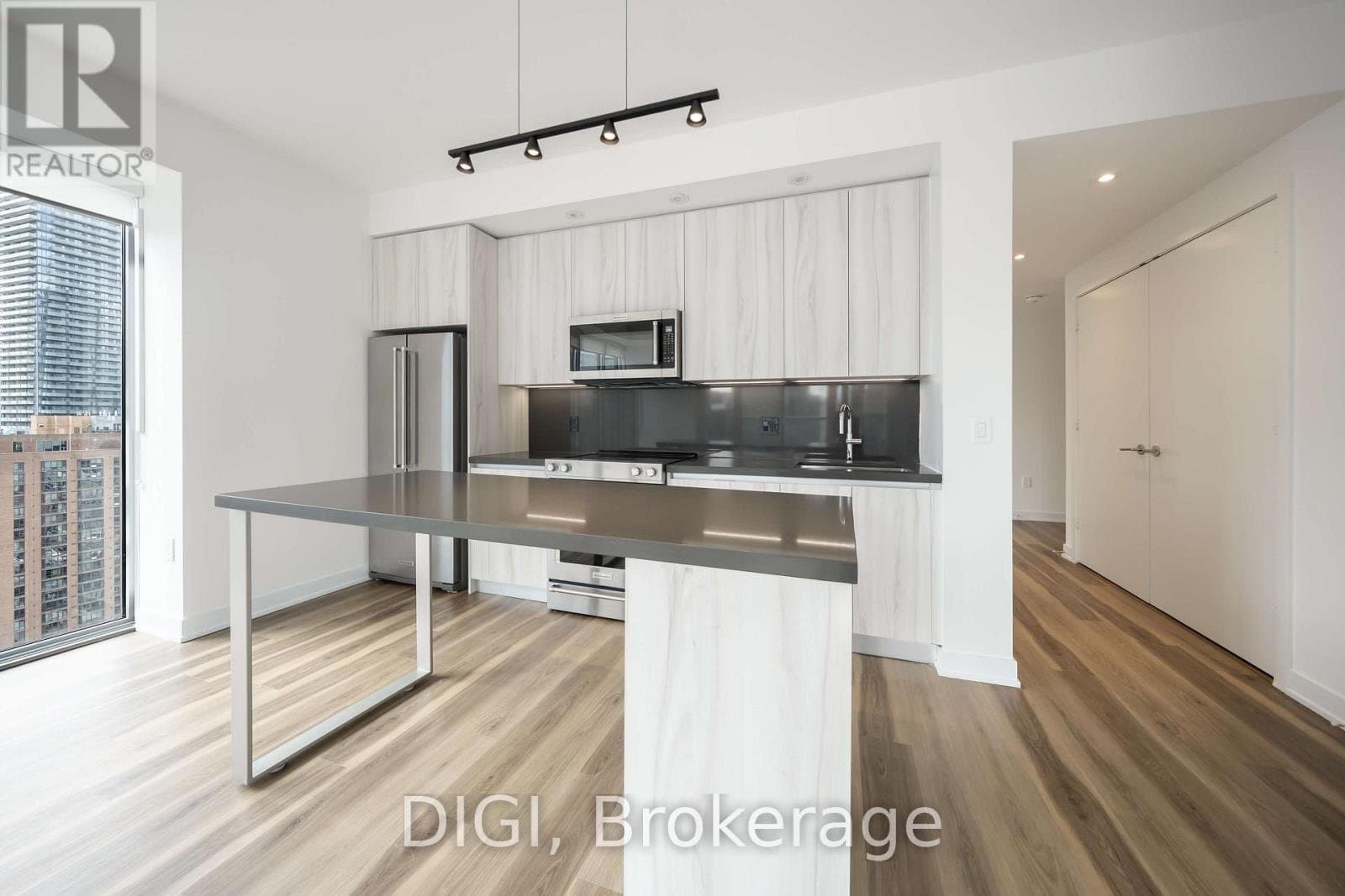 8 Gloucester Street - Photo 2