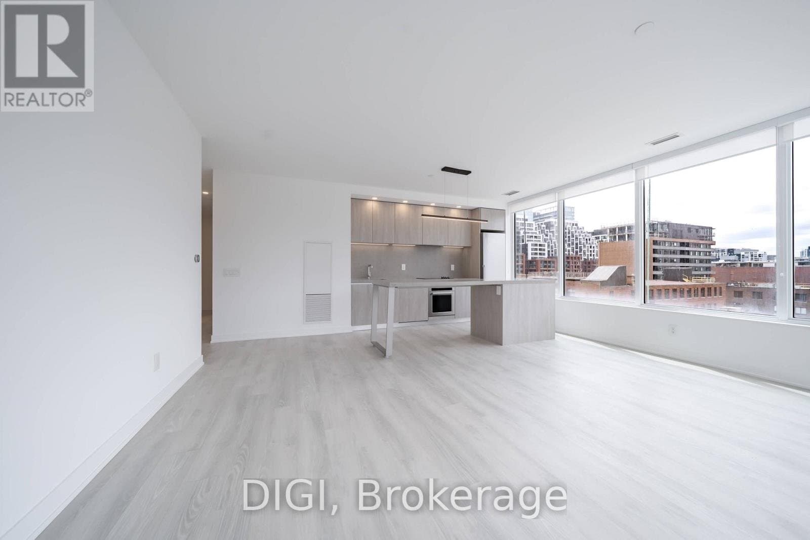 57 Spadina Avenue - Photo 3