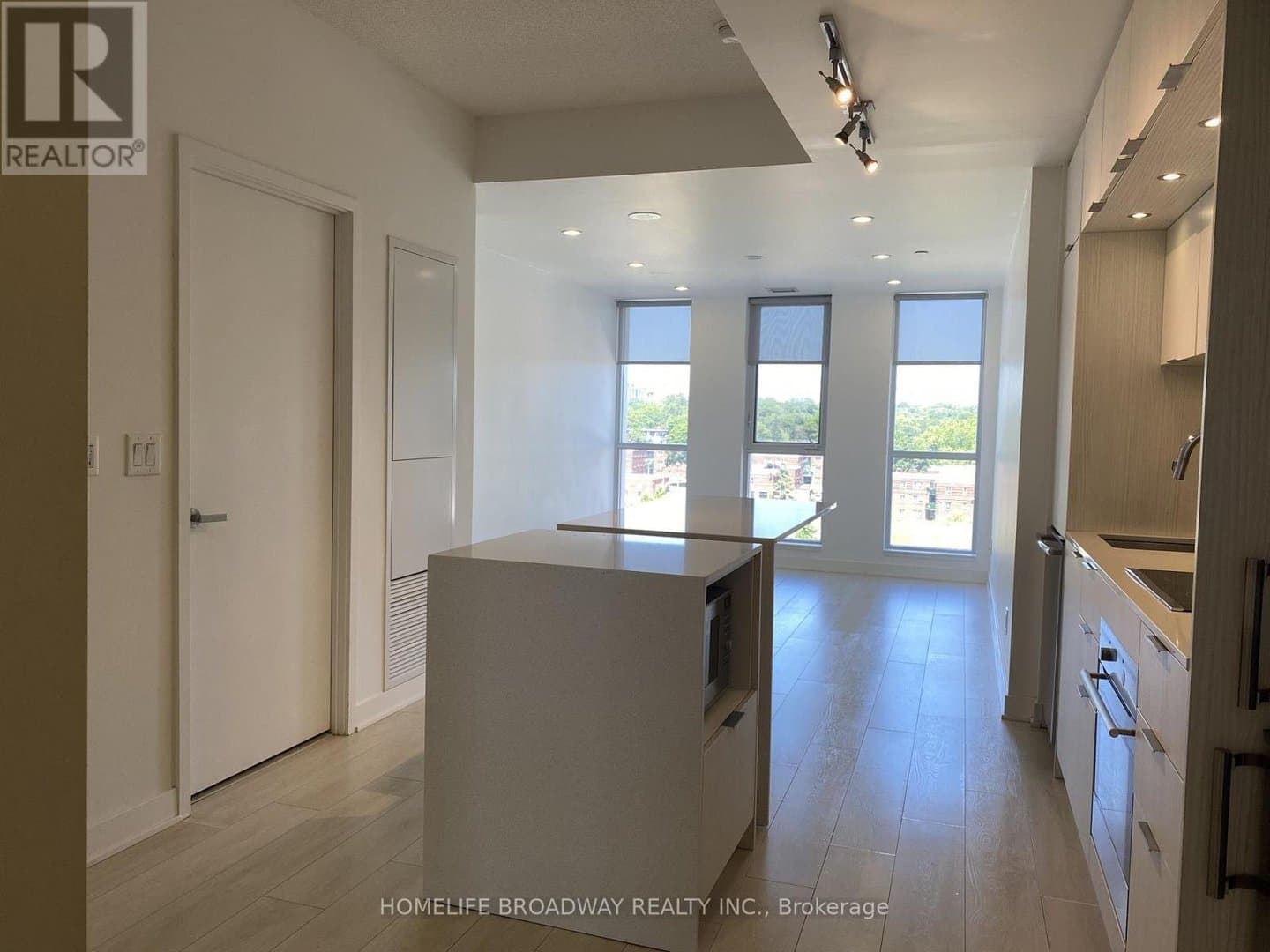 170 sumach Street - Photo 4