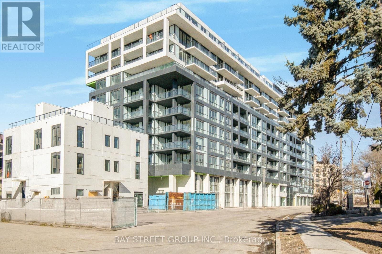 6 Greenbriar Road - Photo 2