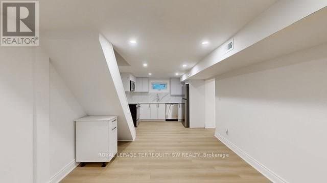 19 Hawthorne Road - Photo 3