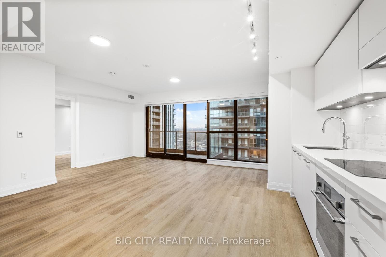 36 Brentcliffe Road - Photo 2