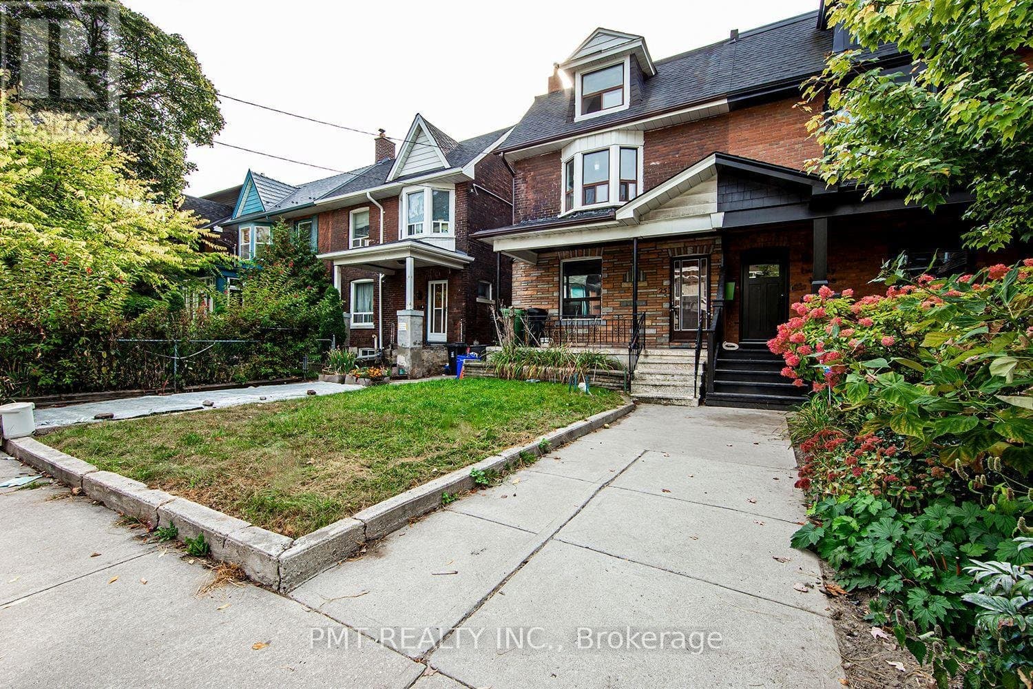 25 Sandford Avenue - Photo 1