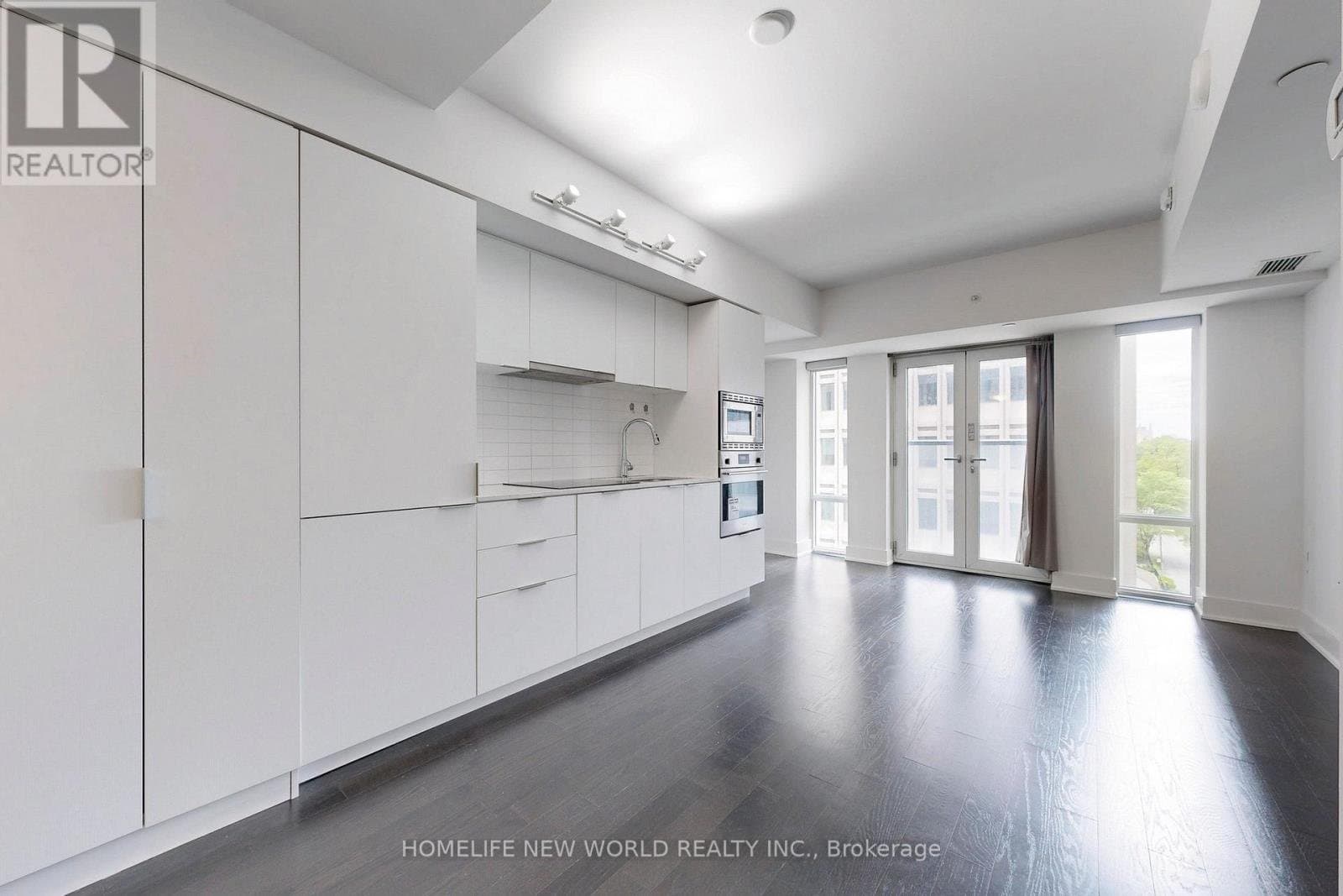 955 Bay Street - Photo 4