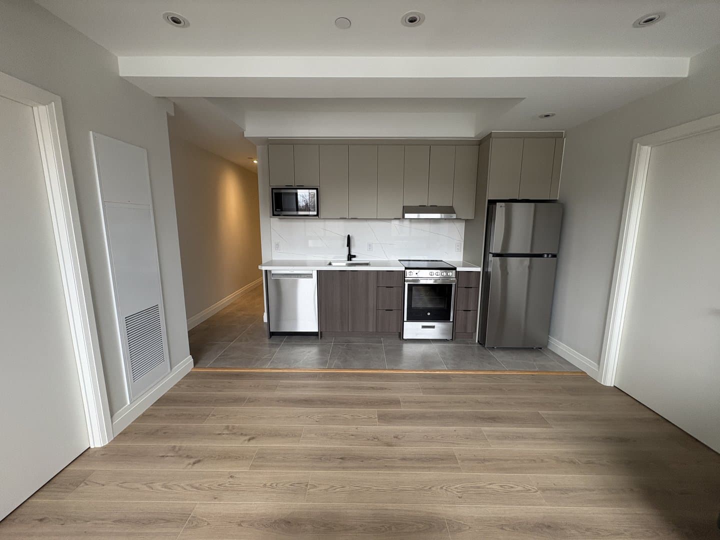 1002 Bathurst Street - Photo 4