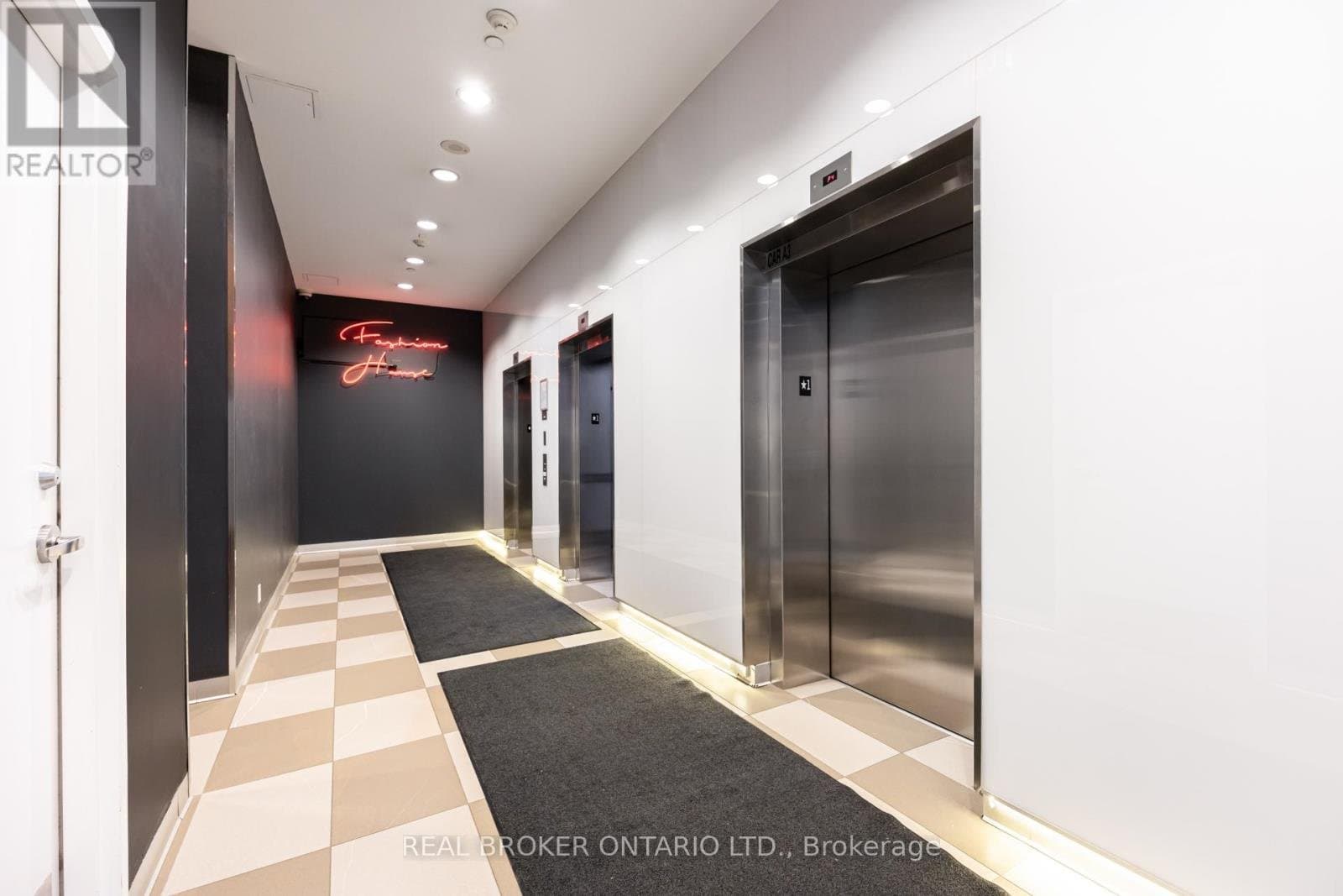 560 King Street - Photo 4