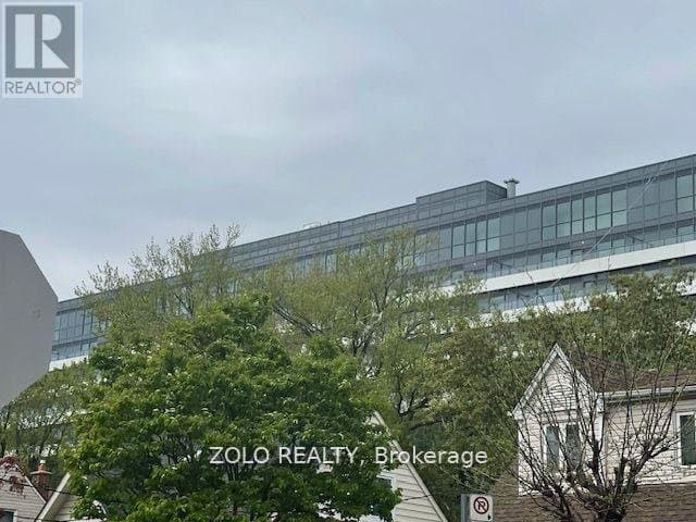 181 Sheppard Avenue - Photo 2