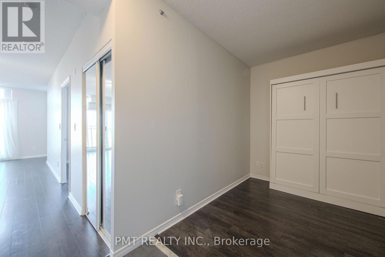 120 Dallimore Circle - Photo 3