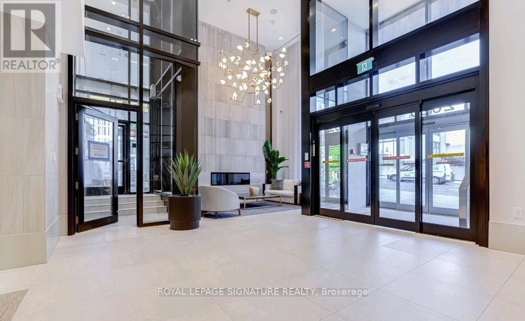 2020 Bathurst Street - Photo 2
