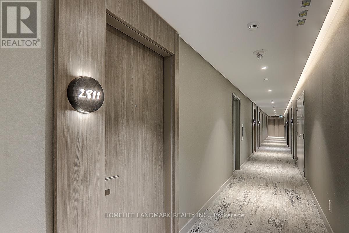 161 Roehampton Avenue - Photo 4