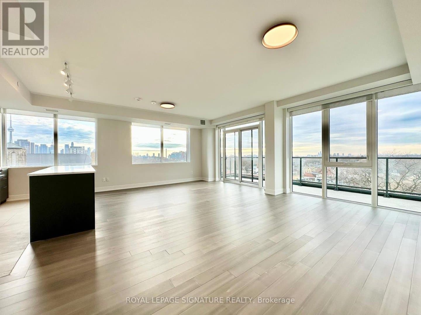 664 Spadina Avenue - Photo 3