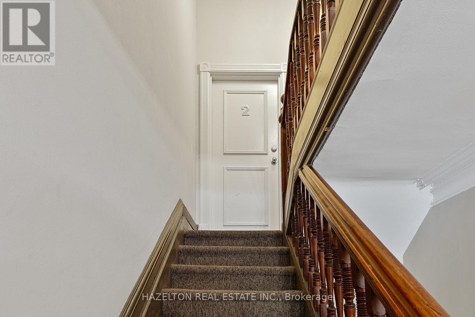 19 Lowther Avenue - Photo 4