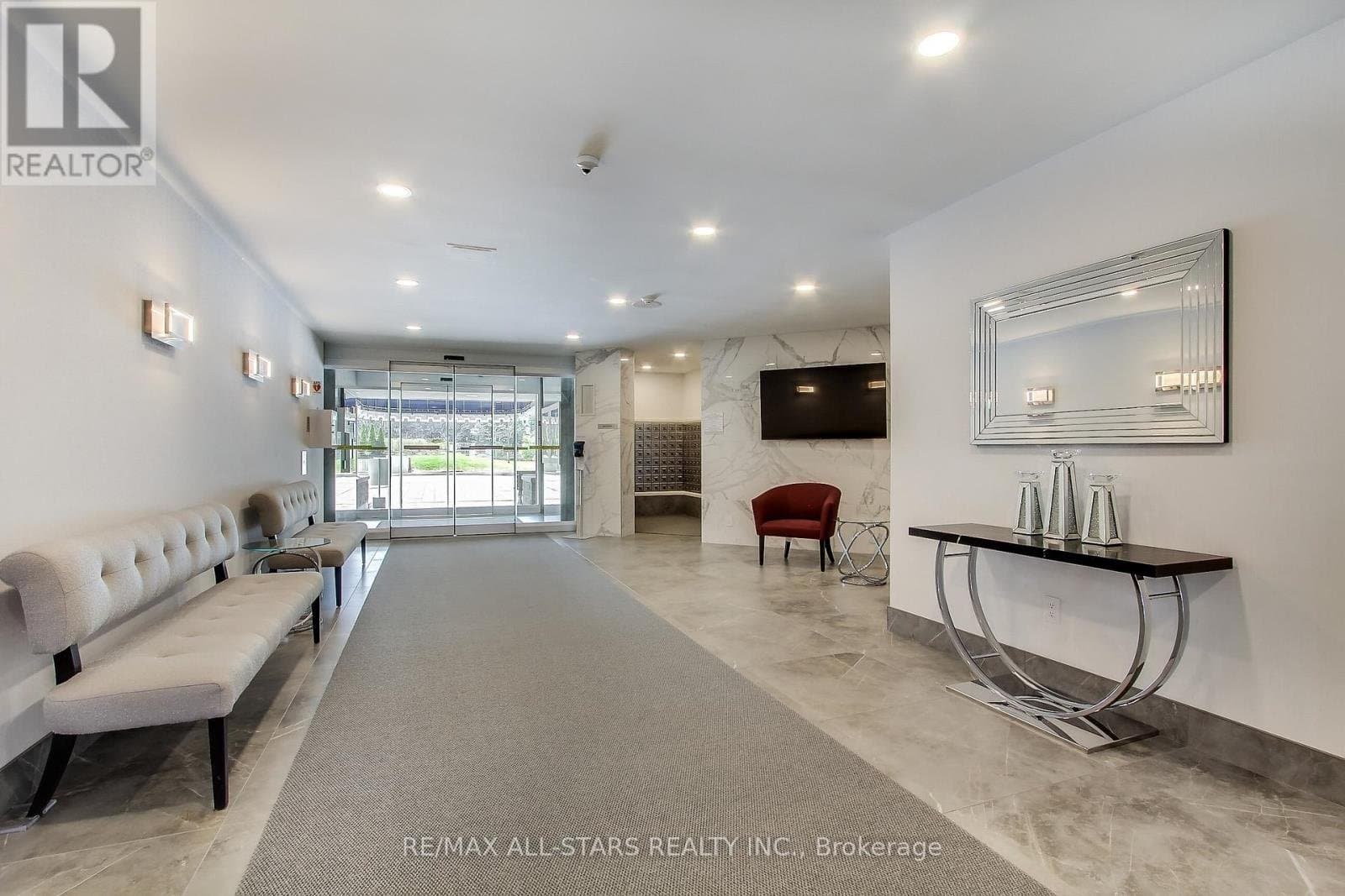 255 Bamburgh Circle - Photo 1