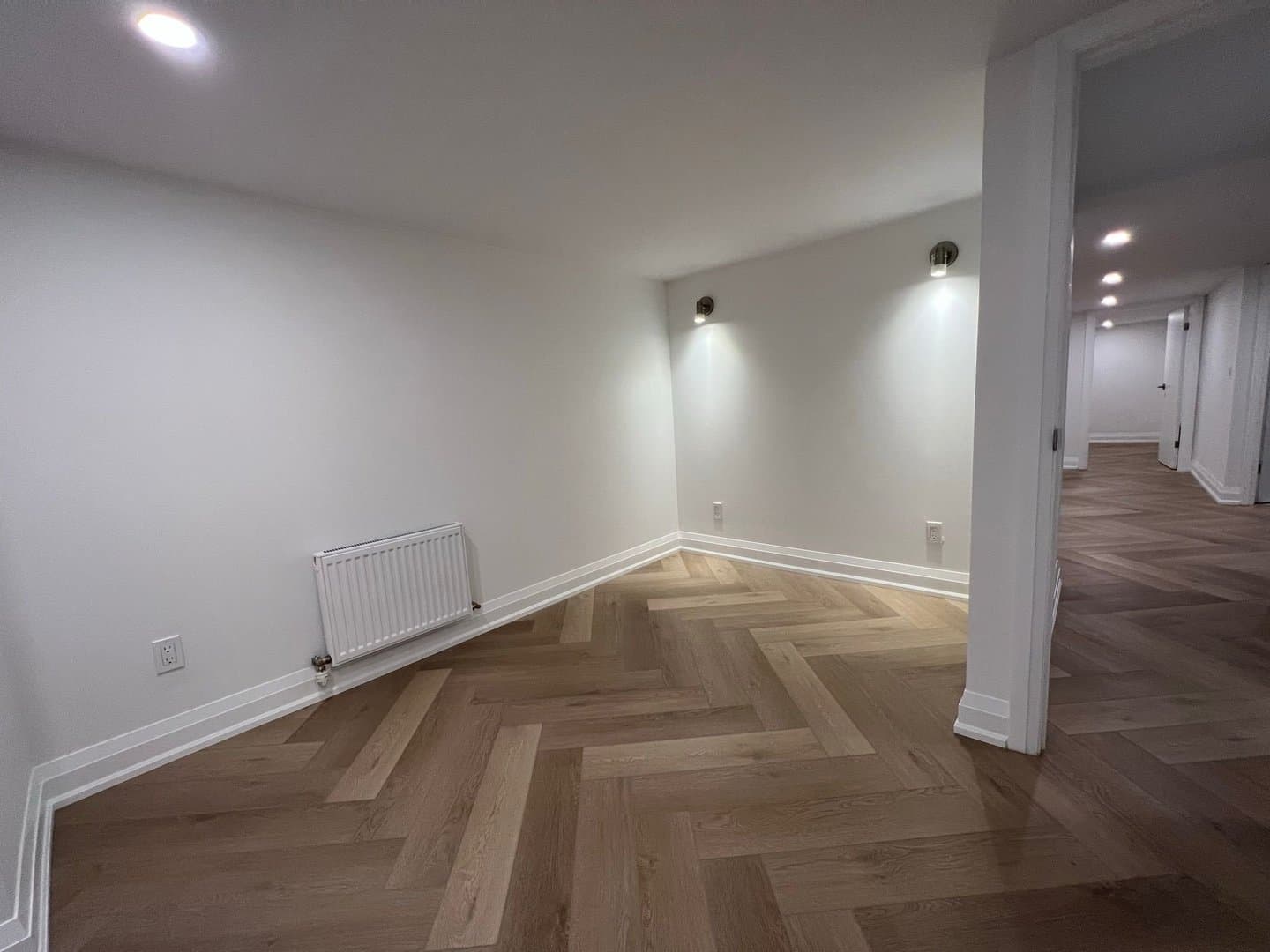 146 Rhodes Avenue - Photo 4