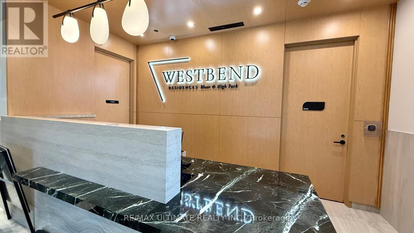 1660 Bloor Street - Photo 2