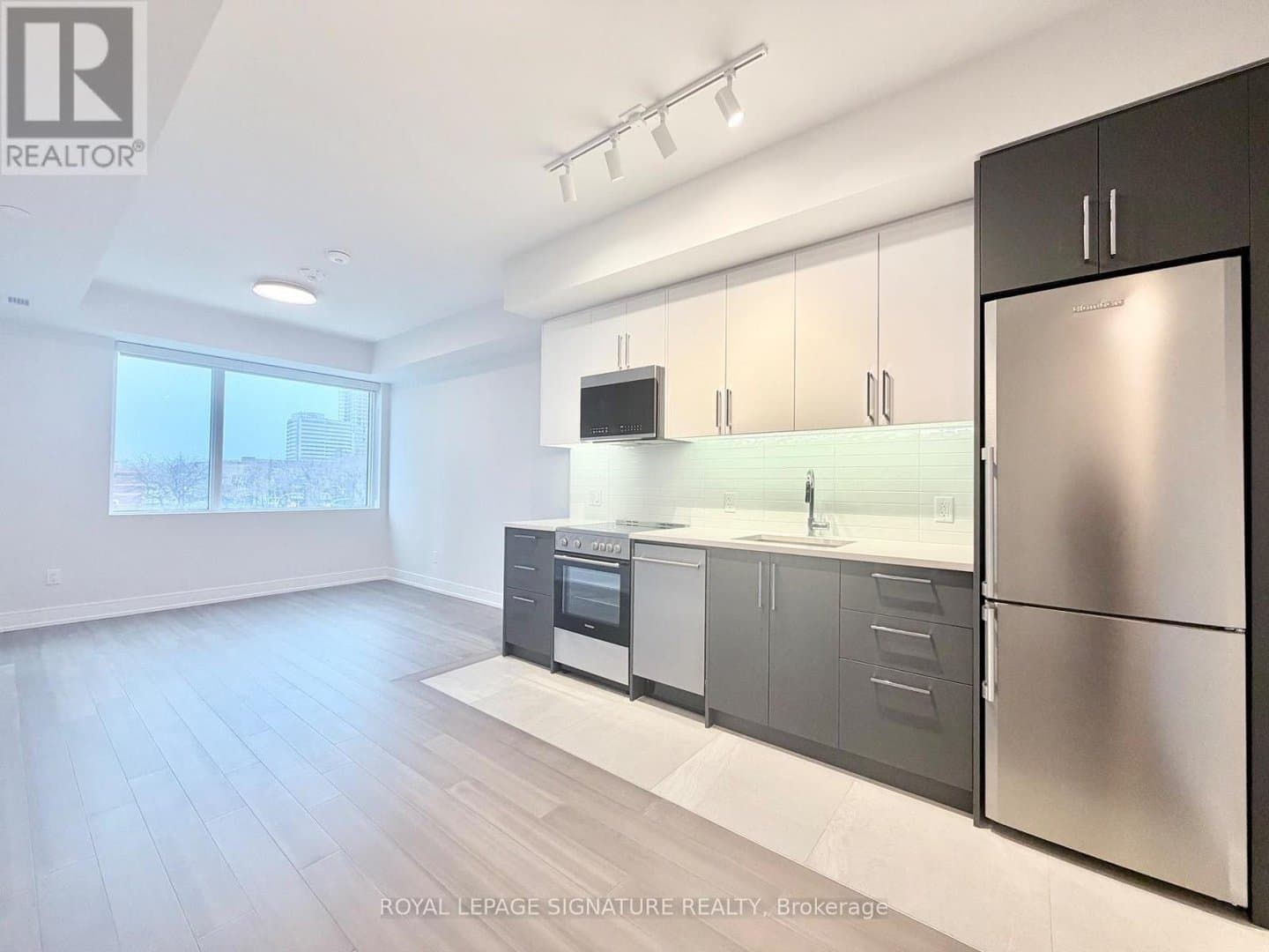 664 Spadina Avenue - Photo 3