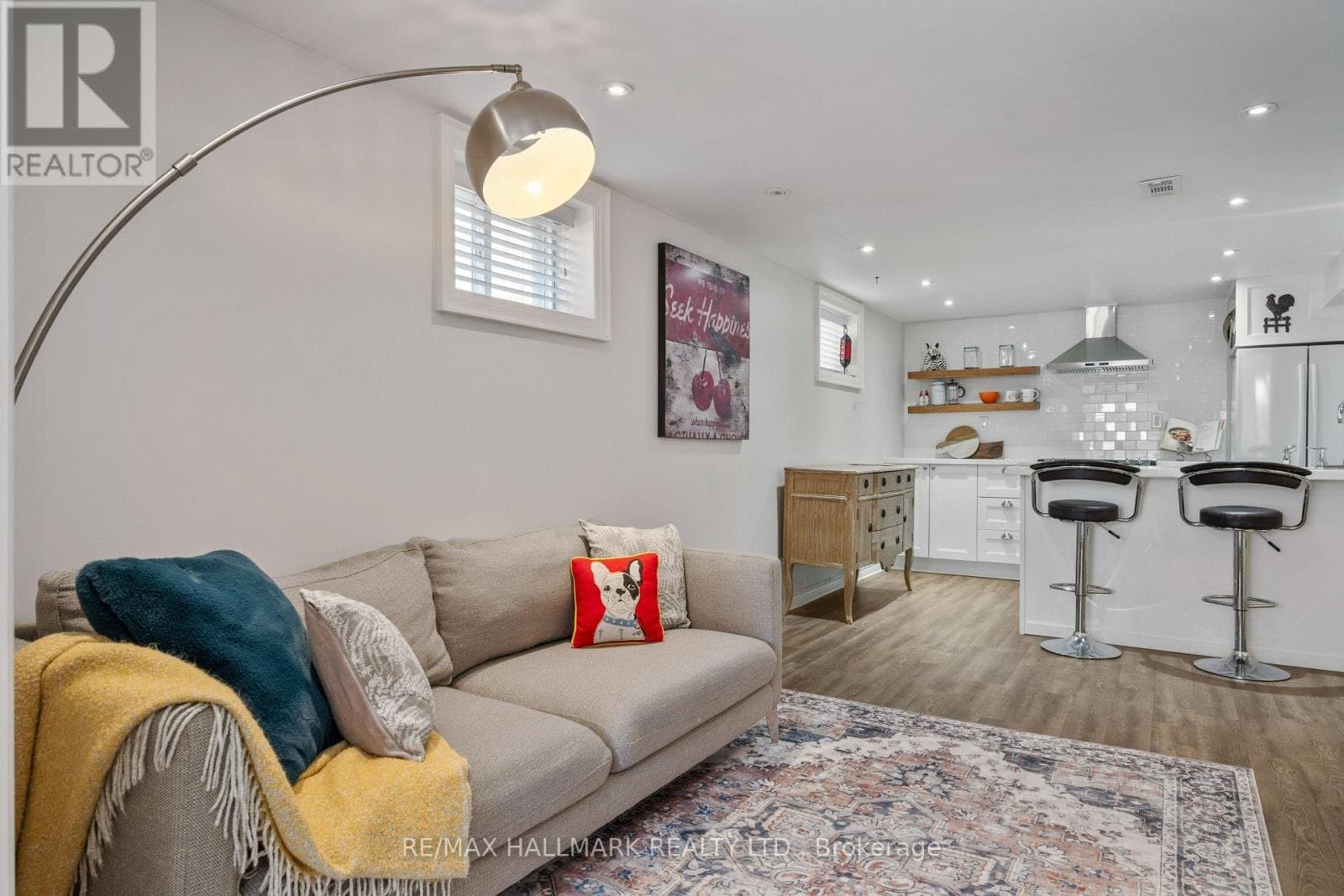 19 Guild Hall Drive - Photo 3