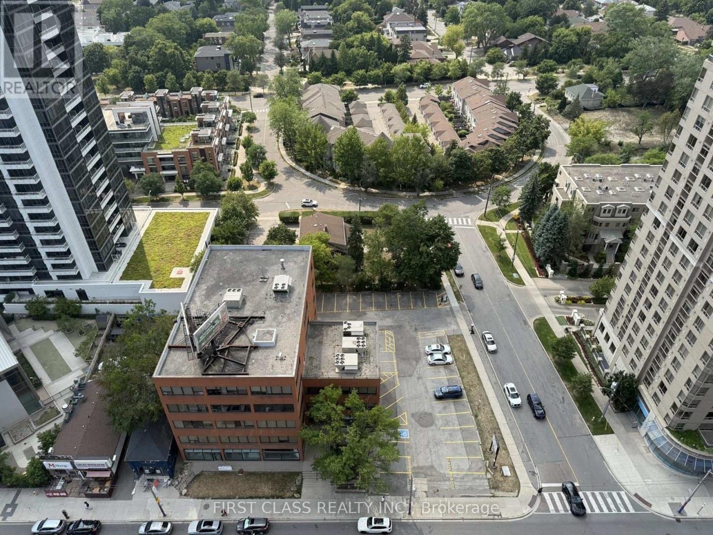 5 Northtown Way