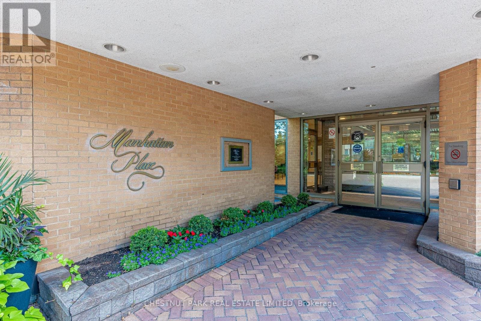 131 Beecroft Road - Photo 3