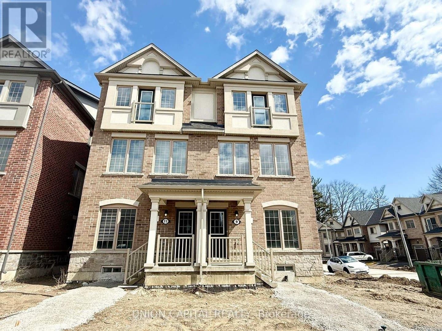 11 Franklin Avenue - Photo 1