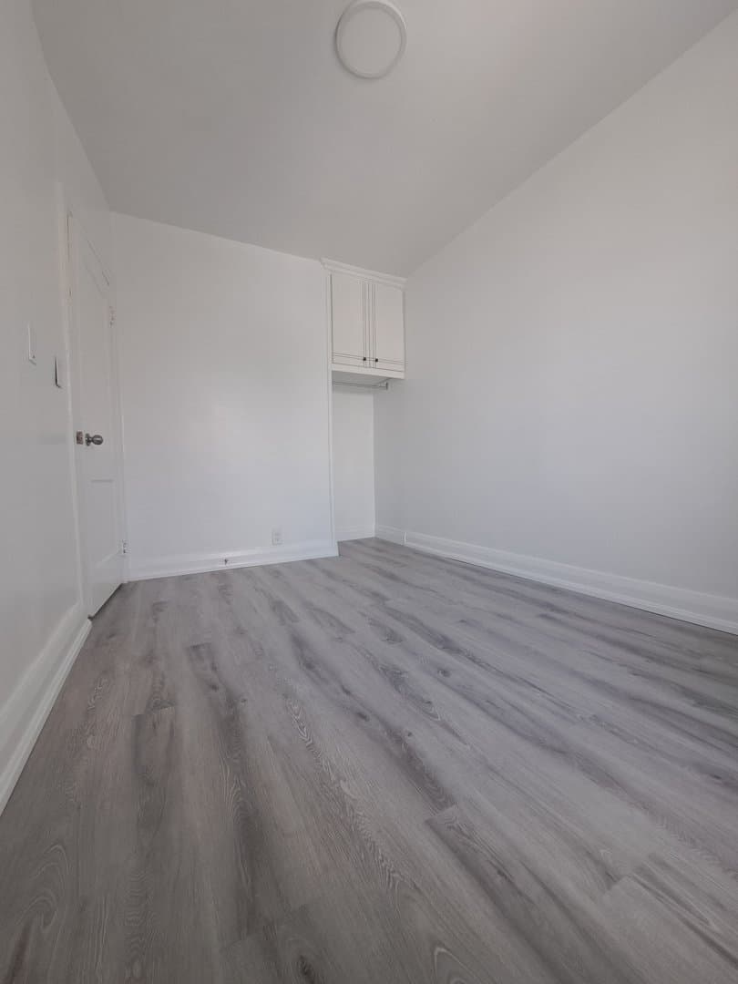 196 Markham Street - Photo 4