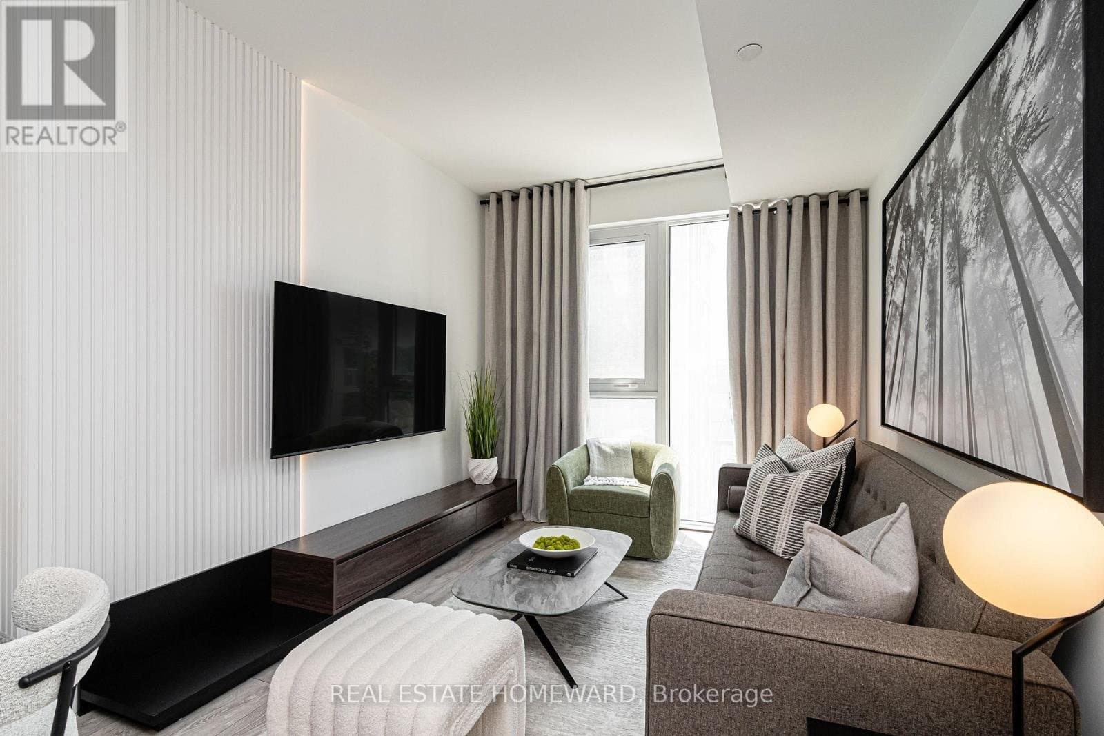2020 Bathurst Street - Photo 3