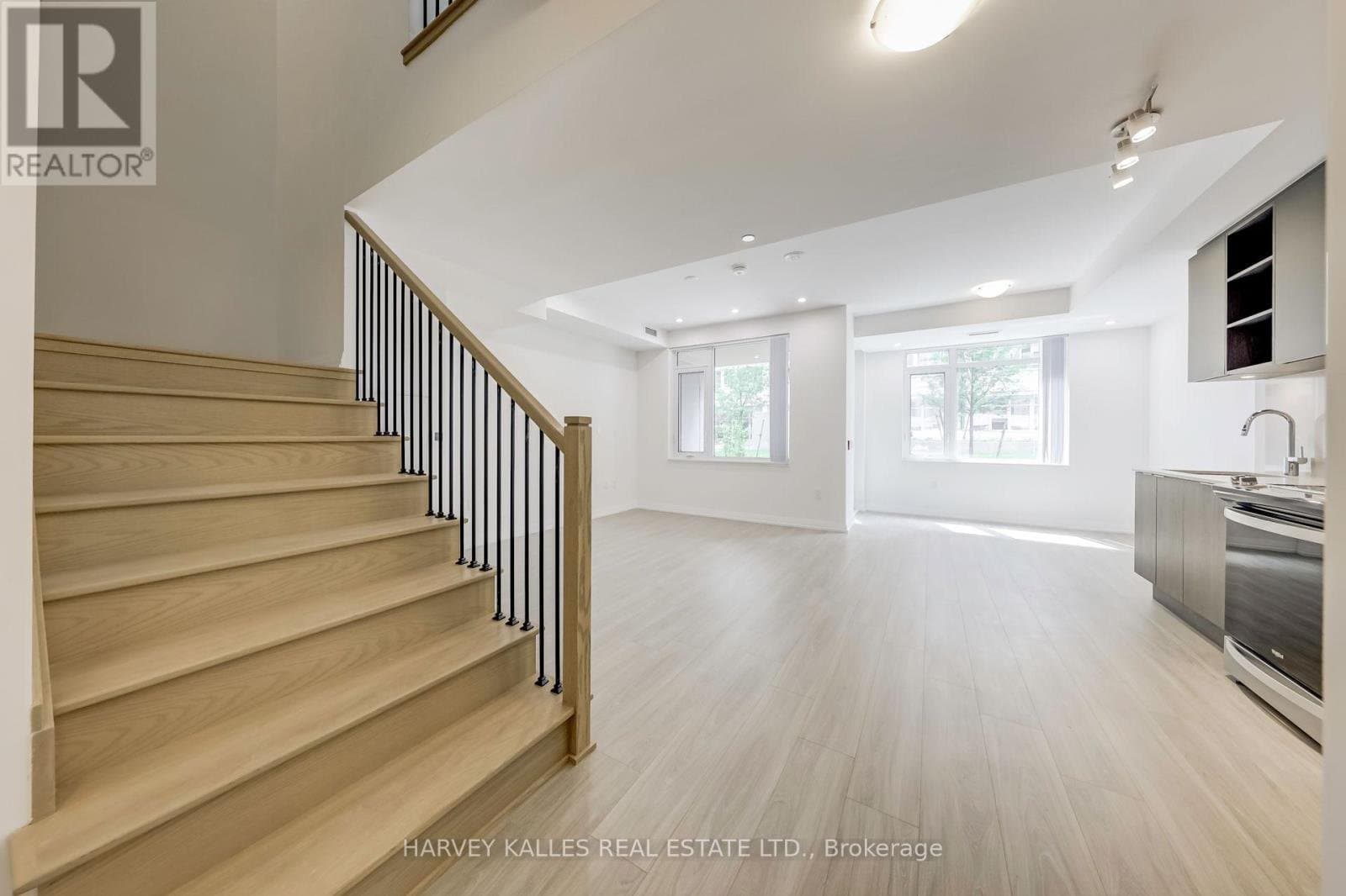 50 Dunfield Avenue - Photo 4