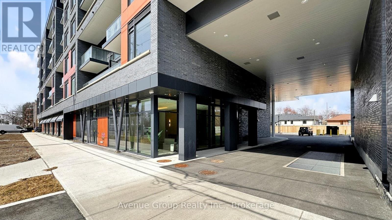 700 Sheppard Avenue - Photo 2