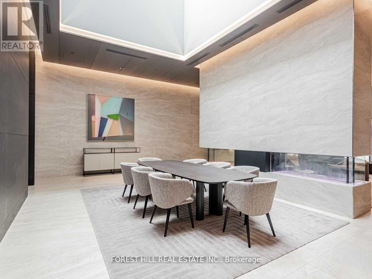 2221 Yonge Street - Photo 2