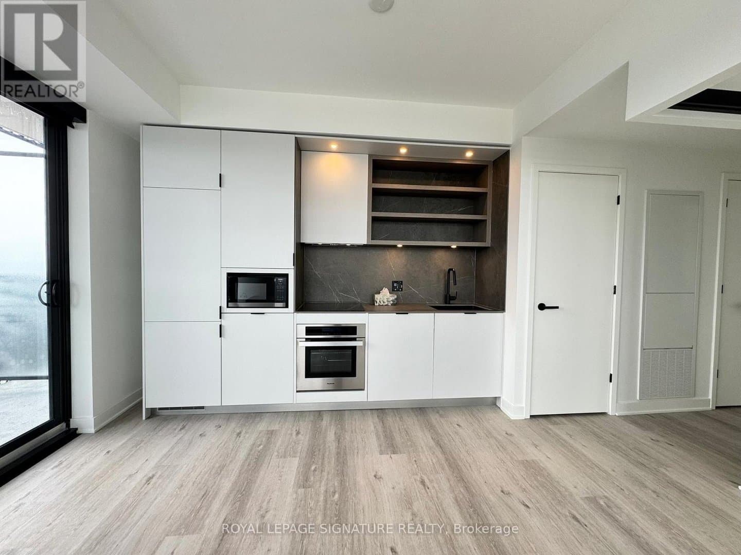 55 Charles Street - Photo 3