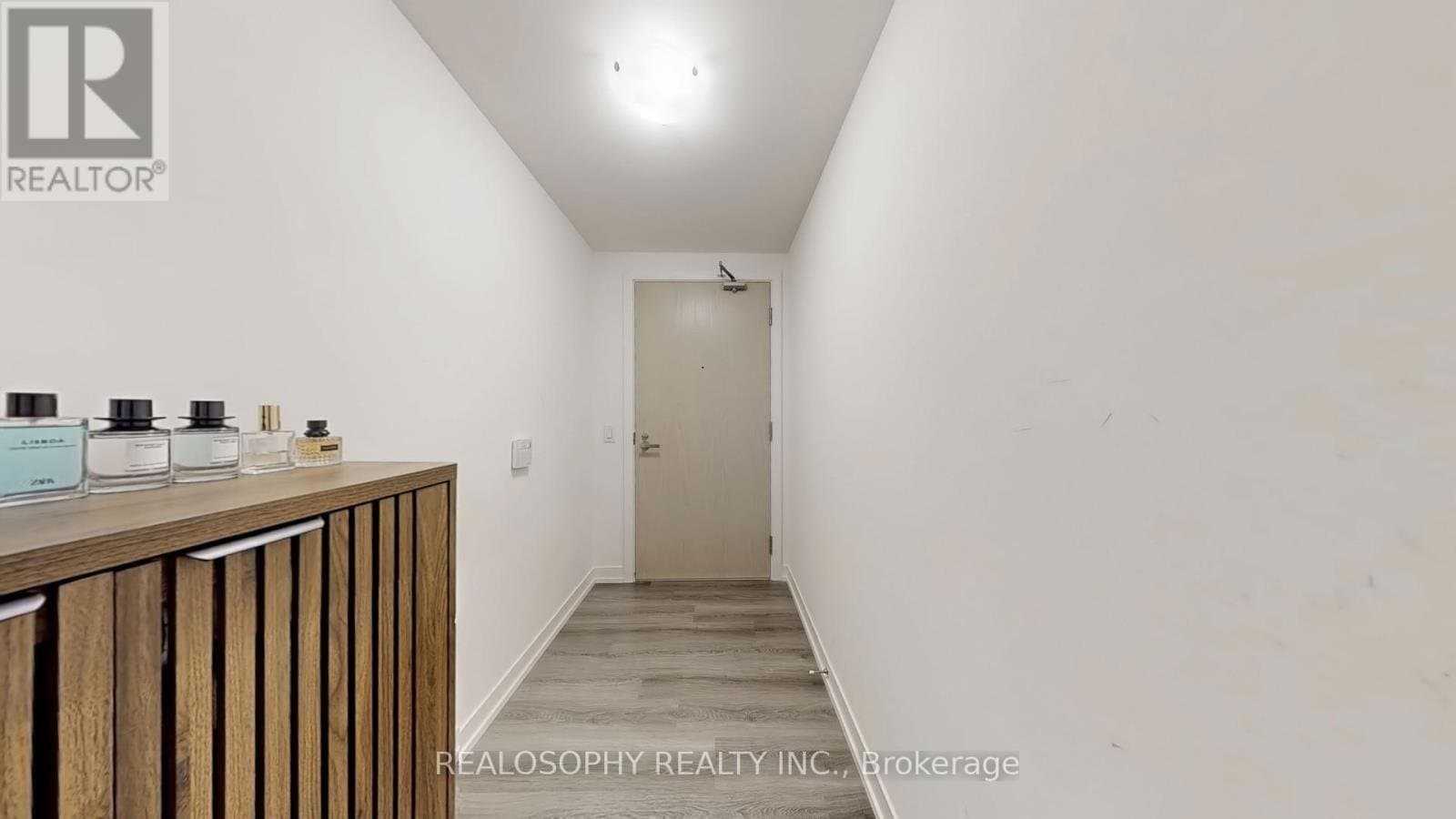 138 Downes Street - Photo 4