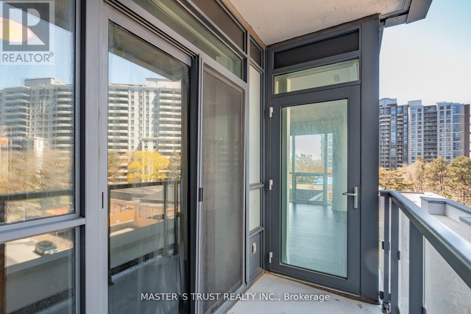 5168 Yonge Street - Photo 4