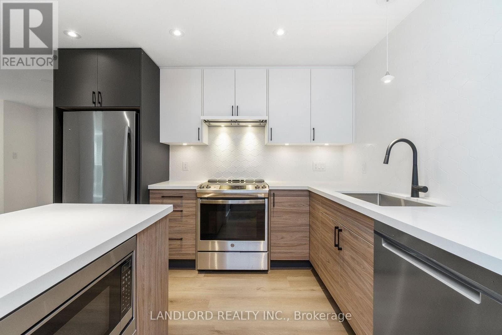 278 Bloor Street - Photo 3
