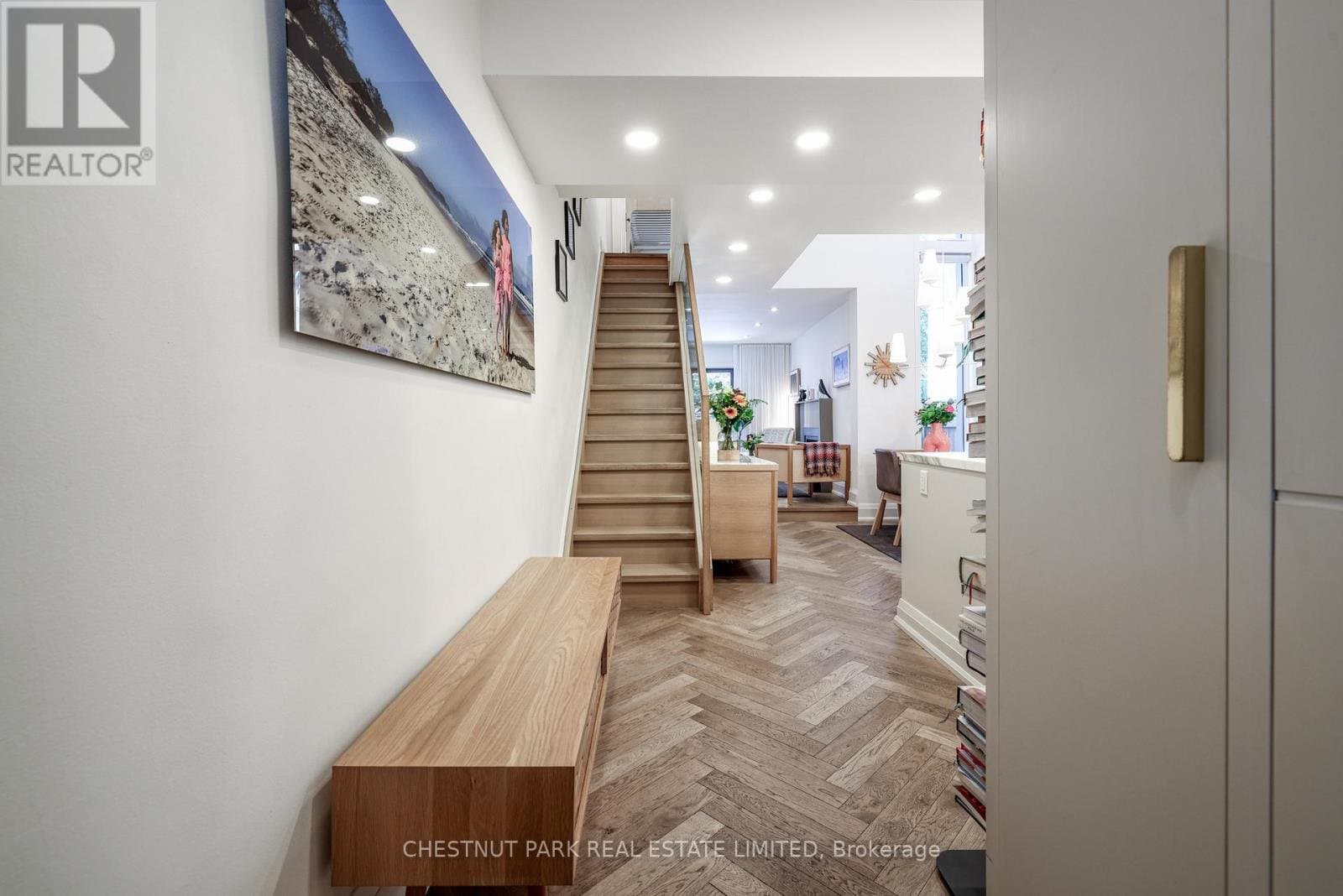 27 Gibson Avenue - Photo 2