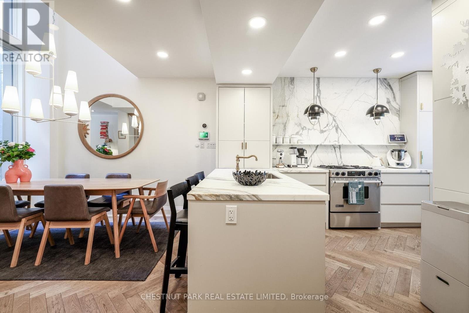 27 Gibson Avenue - Photo 4