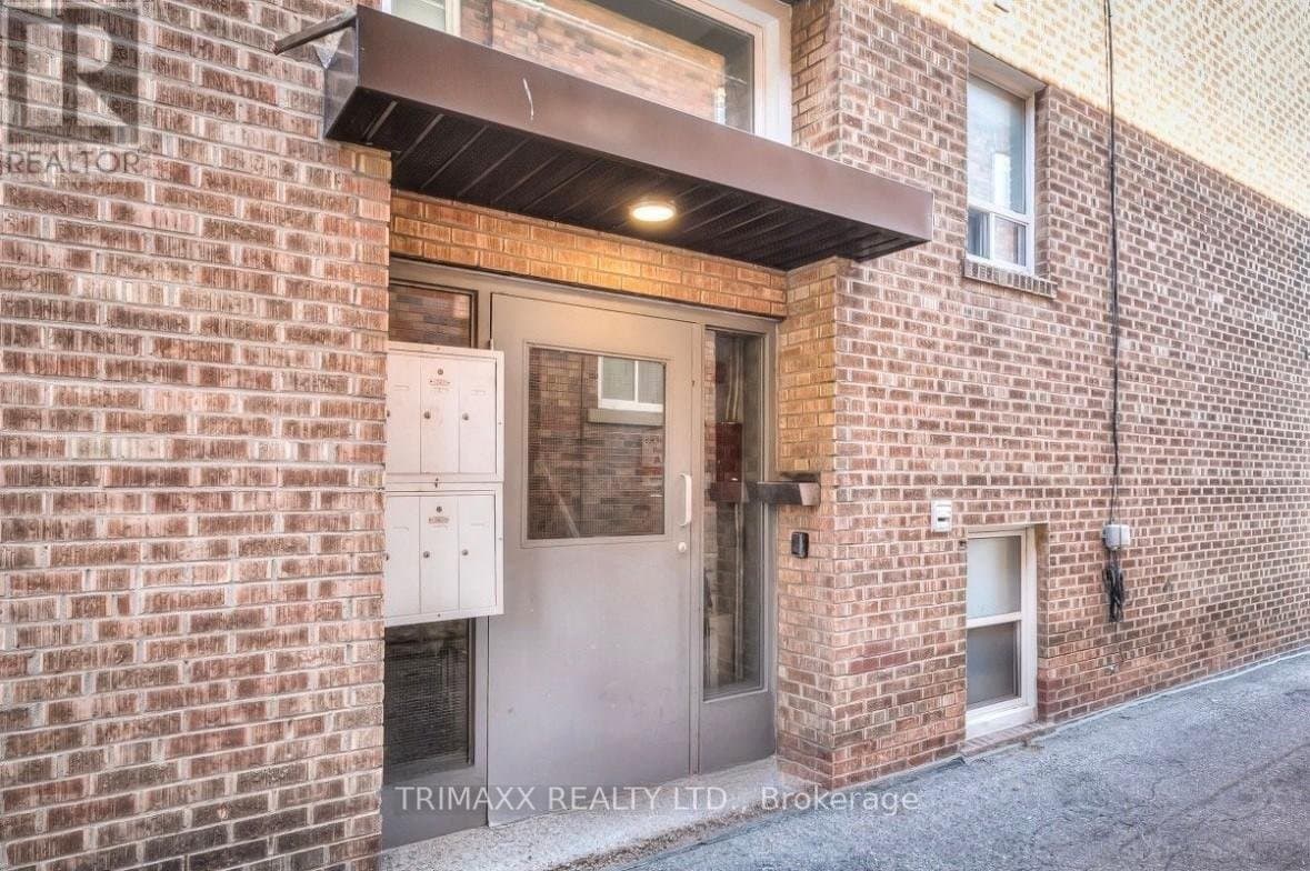 6 Seventeenth Street - Photo 2