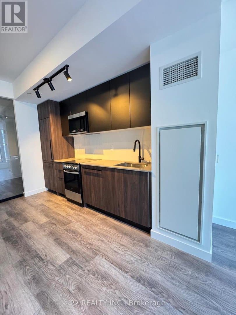 1635 MILITARY Trail