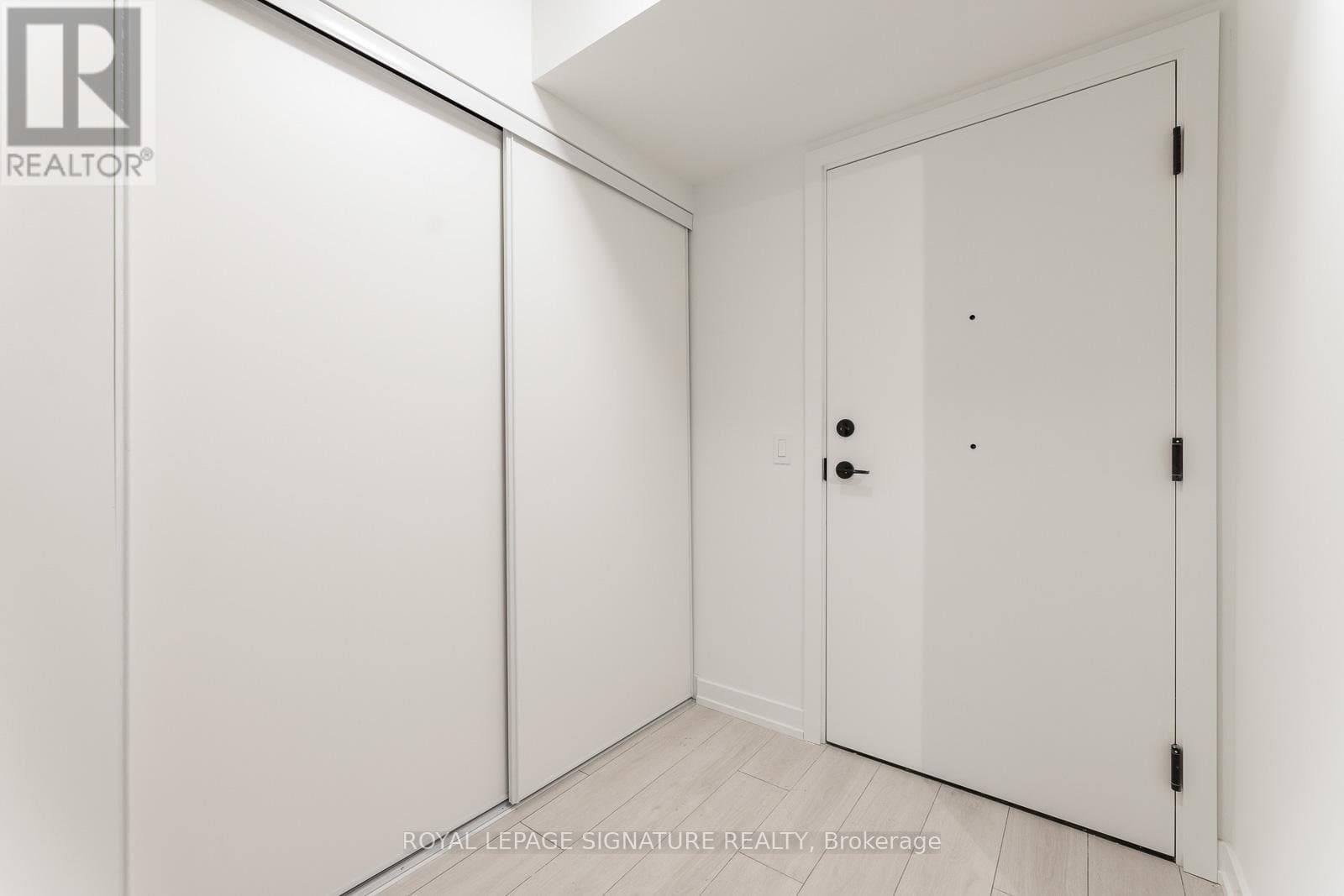 556 Marlee Avenue - Photo 2