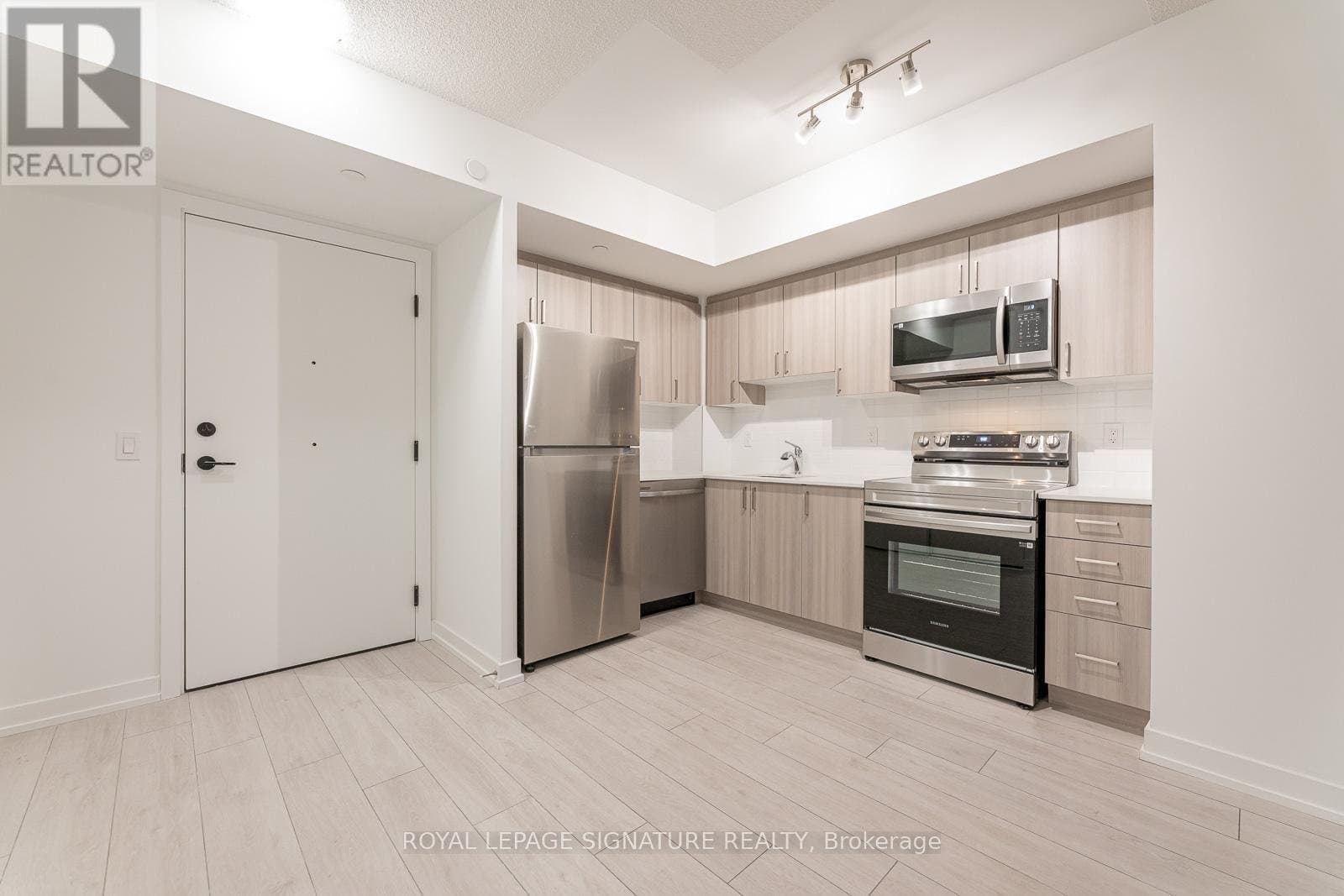 556 Marlee Avenue - Photo 4