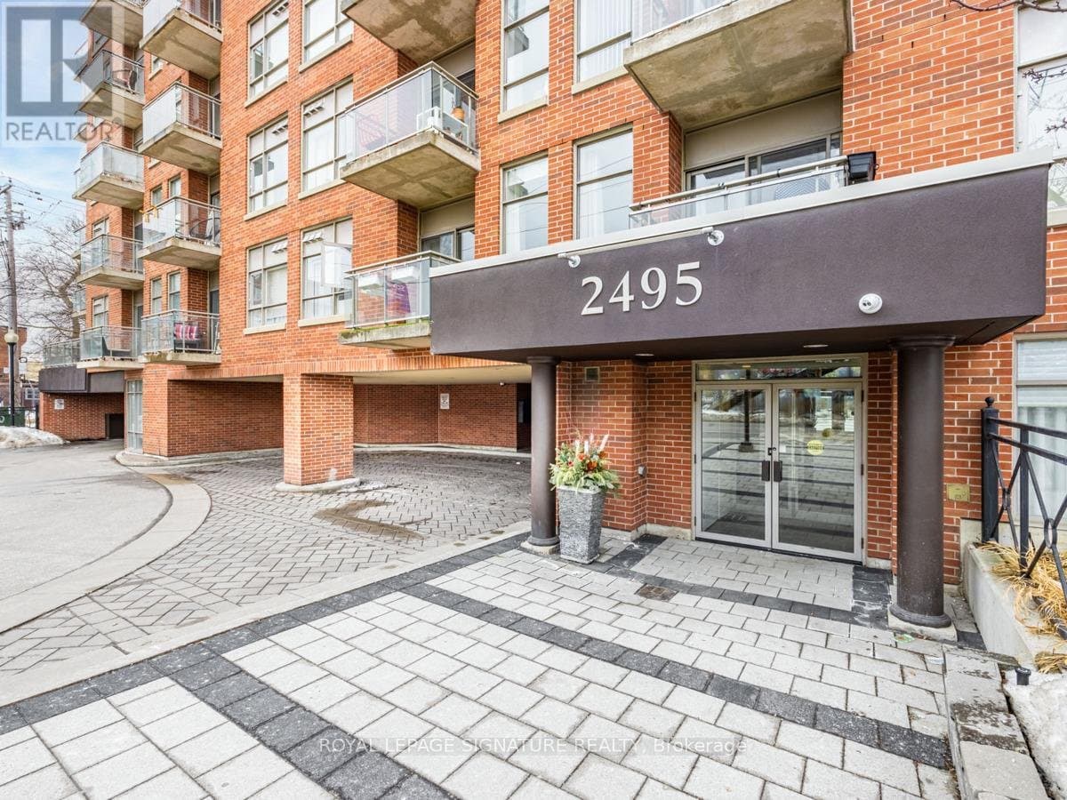 2495 Dundas Street - Photo 2