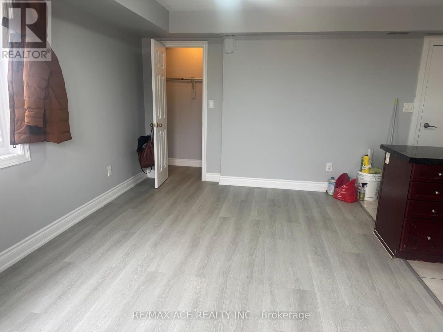 1795 Markham Road - Photo 4