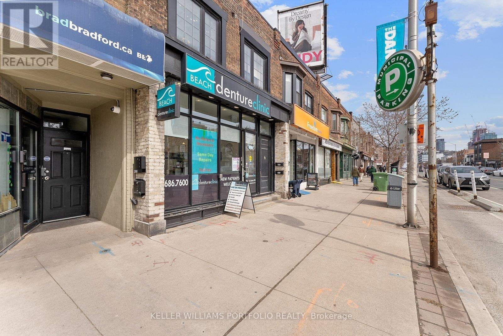2118A Danforth Avenue - Photo 4